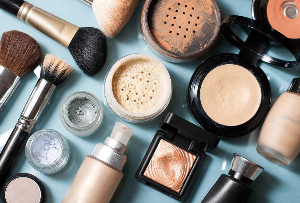 Trabajamos con las mejores marcas de maquillaje